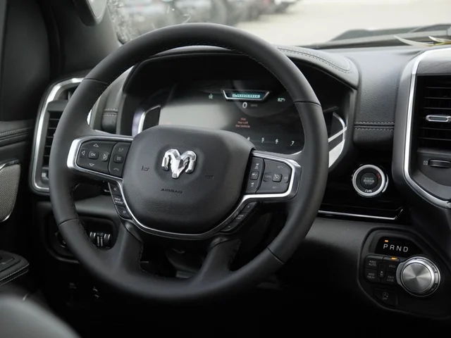 Nuevos RAM 1500 à Estados chez autogozo