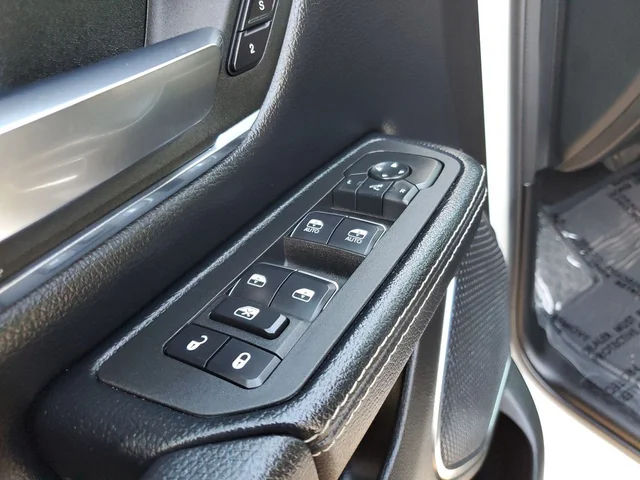 SEMINUEVOS RAM 1500 a Estados en autogozo