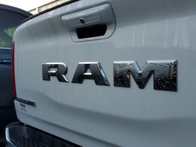 SEMINUEVOS RAM 1500 a Estados en autogozo