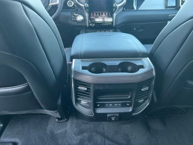 Nuevos RAM 1500 à Estados chez autogozo