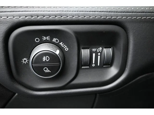 Nuevos RAM 2500 à Estados chez autogozo