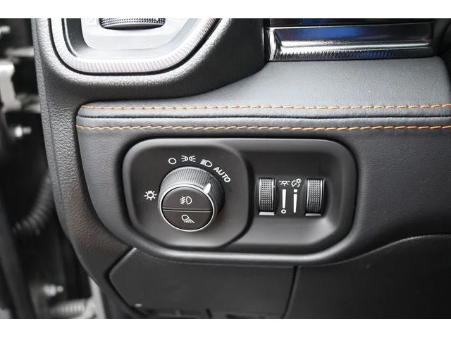 Nuevos RAM 2500 à Estados chez autogozo