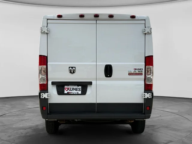 SEMINUEVOS RAM ProMaster 1500 a Estados en autogozo