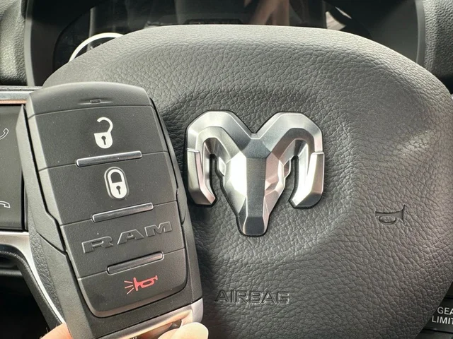 Nuevos RAM 2500 à Estados chez autogozo
