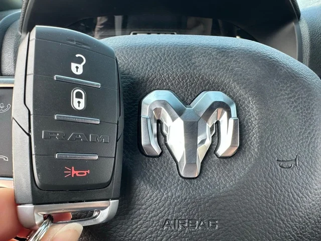 Nuevos RAM 2500 à Estados chez autogozo