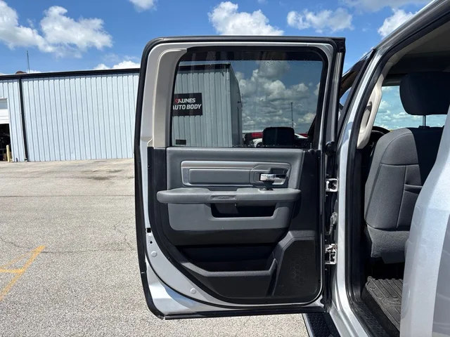 SEMINUEVOS RAM 2500 a Estados en autogozo