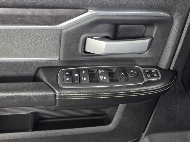 SEMINUEVOS RAM 2500 at Brainerd  in Dondelinger Chevrolet