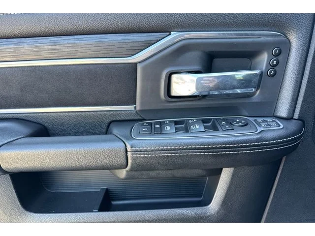 SEMINUEVOS RAM 2500 at ELK GROVE in Elk Grove Buick GMC