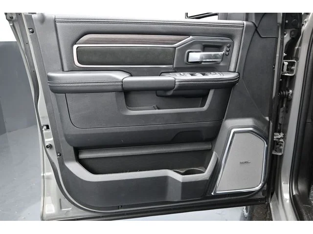 Nuevos RAM 2500 à Estados chez autogozo