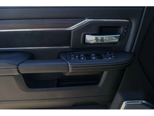 Nuevos RAM 2500 à Estados chez autogozo