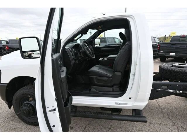 Nuevos RAM 3500 à Estados chez autogozo