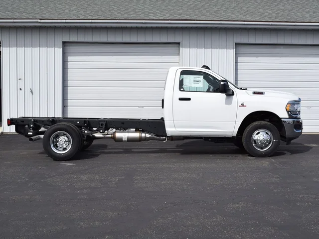 Nuevos RAM 3500 à Estados chez autogozo