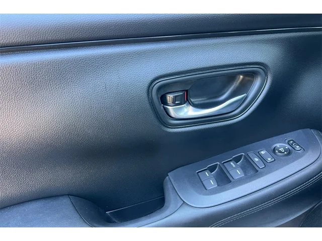Used HONDA HR-V at San Francisco in izmo Kia