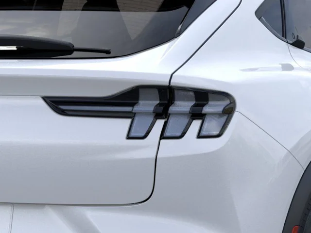 Nuevos FORD MUSTANG MACH-E à Estados chez autogozo