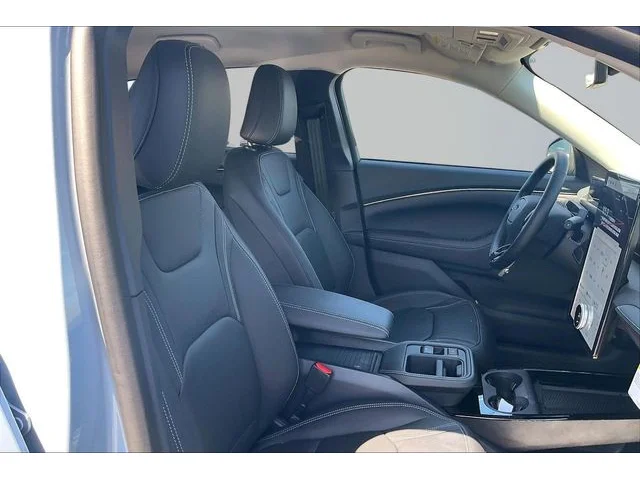 Nuevos FORD MUSTANG MACH-E à Estados chez autogozo