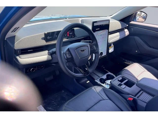 Nuevos FORD MUSTANG MACH-E à Estados chez autogozo