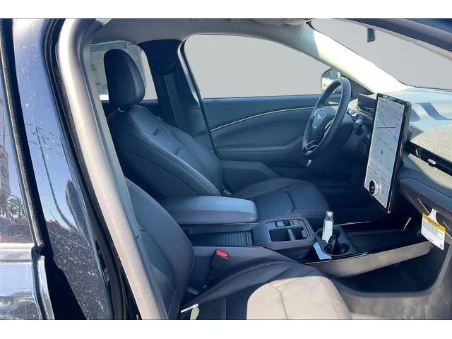 Nuevos FORD MUSTANG MACH-E à Estados chez autogozo