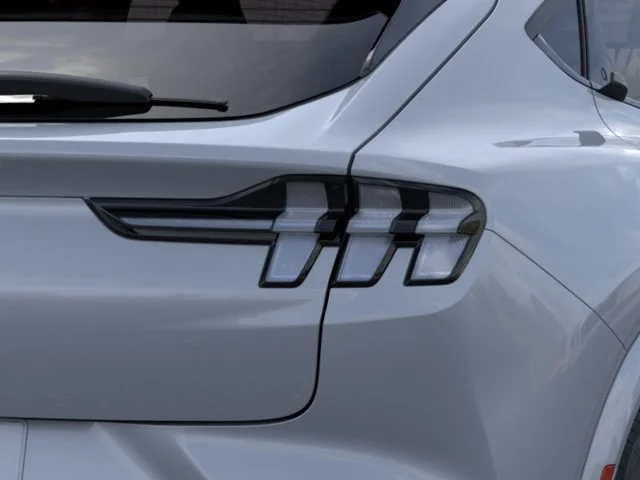 Nuevos FORD MUSTANG MACH-E à Estados chez autogozo