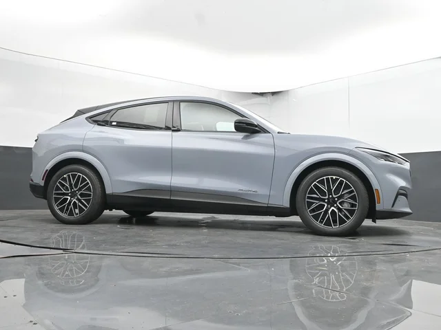 Nuevos FORD MUSTANG MACH-E à Estados chez autogozo