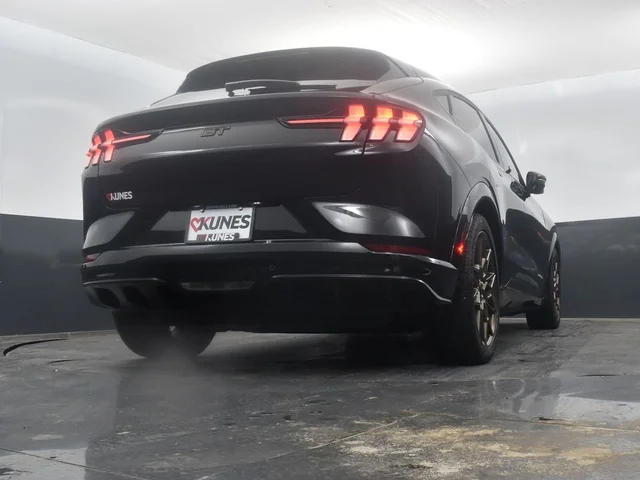 SEMINUEVOS FORD Mustang Mach-E a Estados en autogozo