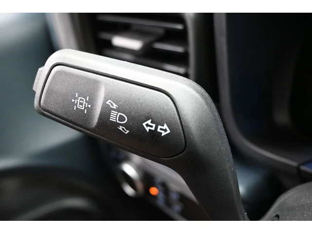 Nuevos FORD MAVERICK à Estados chez autogozo