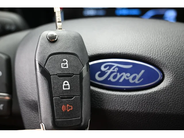 Nuevos FORD MAVERICK à Estados chez autogozo