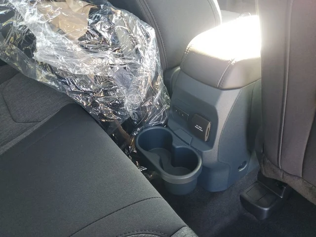 Nuevos FORD MAVERICK à Estados chez autogozo
