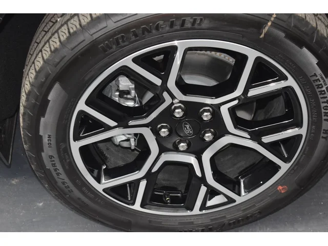 Nuevos FORD MAVERICK à Estados chez autogozo