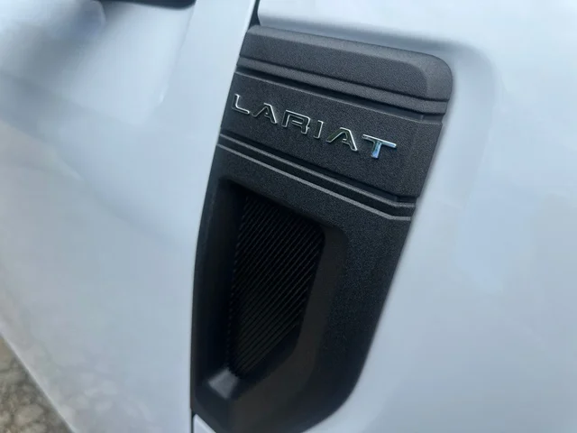Nuevos FORD MAVERICK à Estados chez autogozo