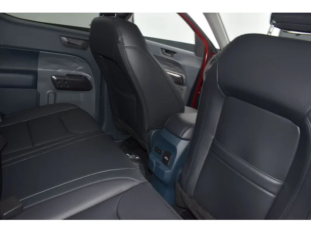 Nuevos FORD MAVERICK à Estados chez autogozo