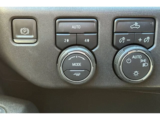 SEMINUEVOS CHEVROLET Silverado 1500 at ELK GROVE in Elk Grove Buick GMC