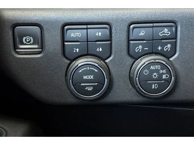SEMINUEVOS CHEVROLET Silverado 1500 at ELK GROVE in Elk Grove Buick GMC