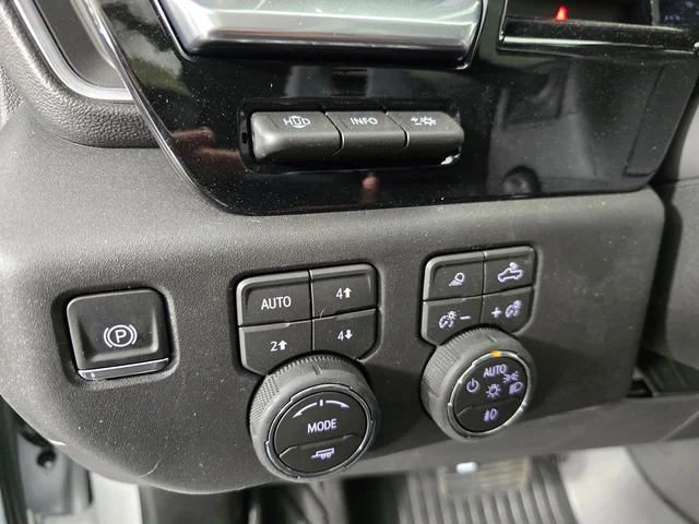 Nuevos CHEVROLET SILVERADO 1500 à Estados chez autogozo