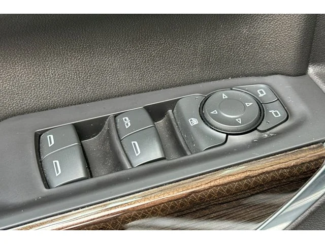 SEMINUEVOS CHEVROLET Silverado 1500 at ELK GROVE in Elk Grove Buick GMC