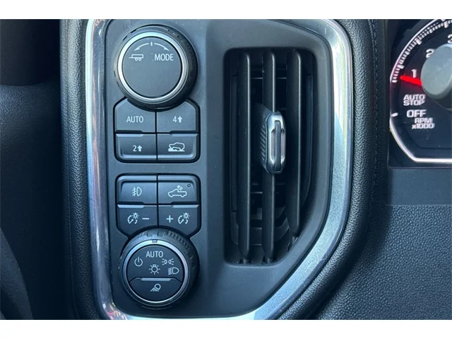 SEMINUEVOS CHEVROLET Silverado 1500 at ELK GROVE in Elk Grove Buick GMC