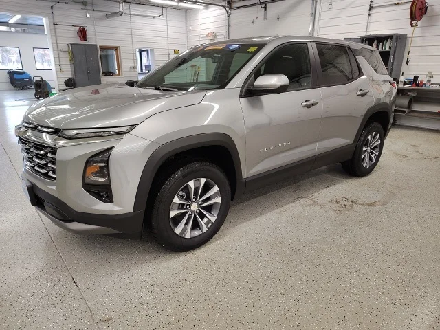 Nueve CHEVROLET EQUINOX à Brainerd  chez Dondelinger Chevrolet