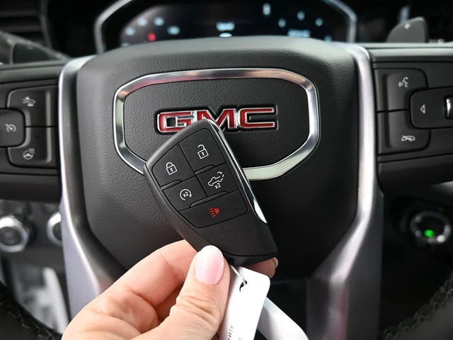 Nuevos GMC SIERRA 1500 à Estados chez autogozo