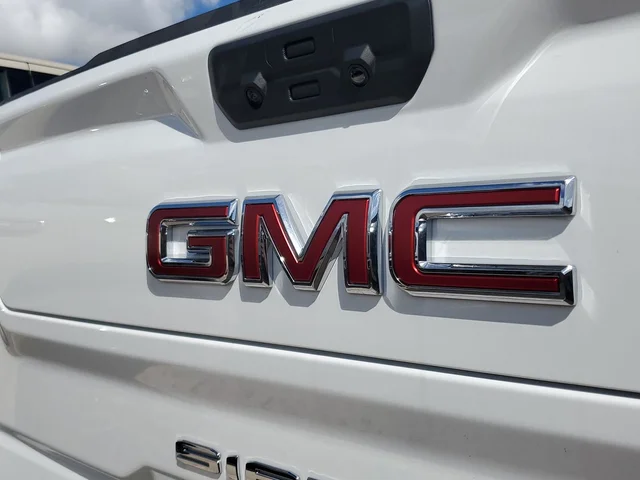 Nuevos GMC SIERRA 1500 à Estados chez autogozo