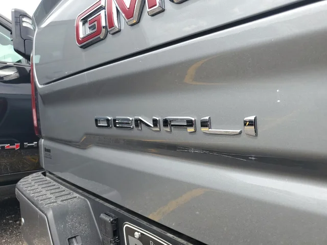 Nuevos GMC SIERRA 1500 à Estados chez autogozo