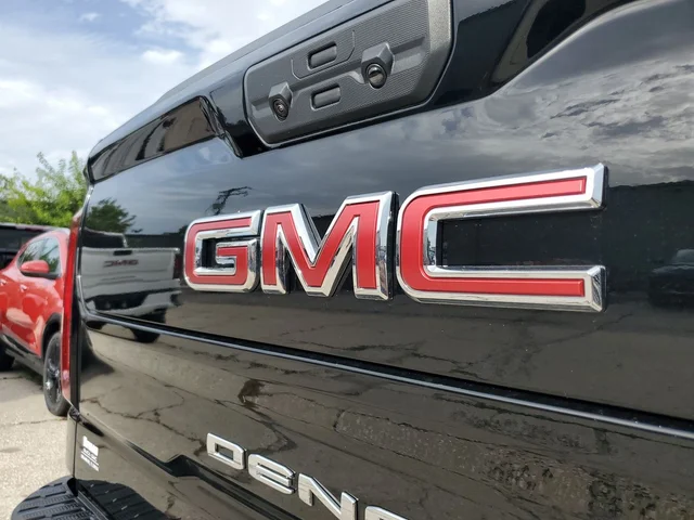 Nuevos GMC SIERRA 1500 à Estados chez autogozo
