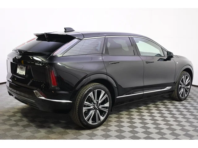 Nuevos CADILLAC OPTIQ à Estados chez autogozo