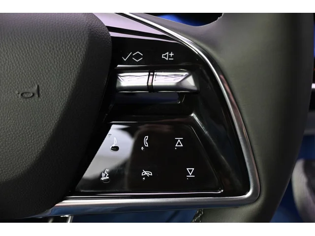 Nuevos CADILLAC OPTIQ à Estados chez autogozo