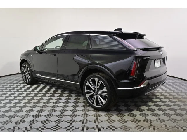 Nuevos CADILLAC OPTIQ à Estados chez autogozo