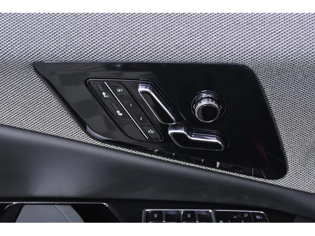 Nuevos CADILLAC OPTIQ à Estados chez autogozo