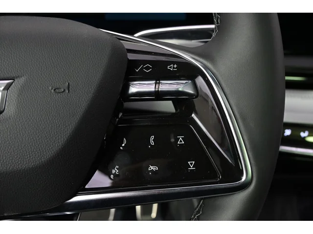 Nuevos CADILLAC OPTIQ à Estados chez autogozo