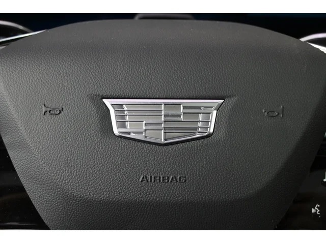 Nuevos CADILLAC OPTIQ à Estados chez autogozo