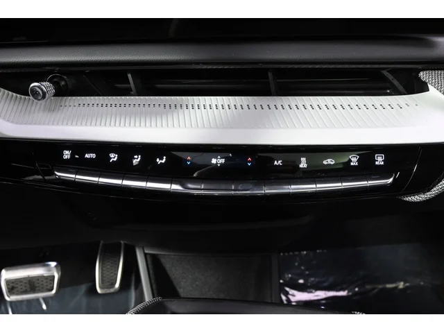 Nuevos CADILLAC OPTIQ à Estados chez autogozo