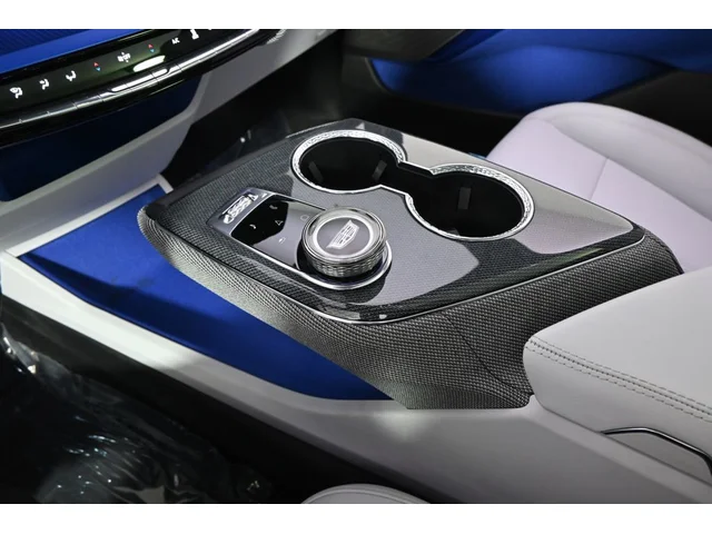 Nuevos CADILLAC OPTIQ à Estados chez autogozo