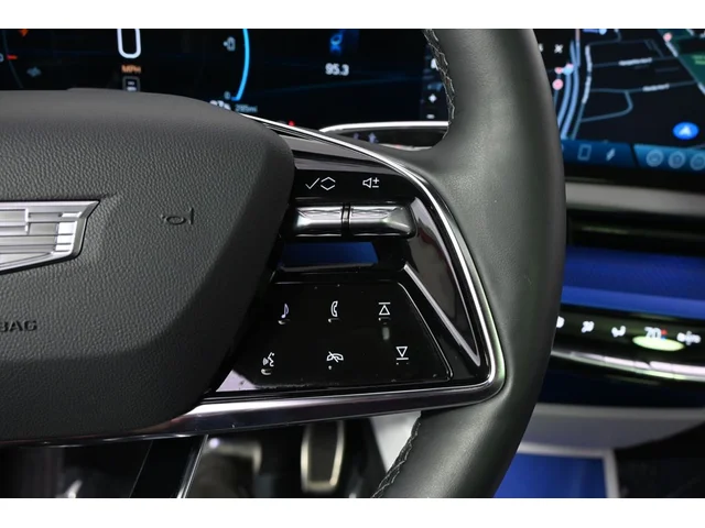 Nuevos CADILLAC OPTIQ à Estados chez autogozo