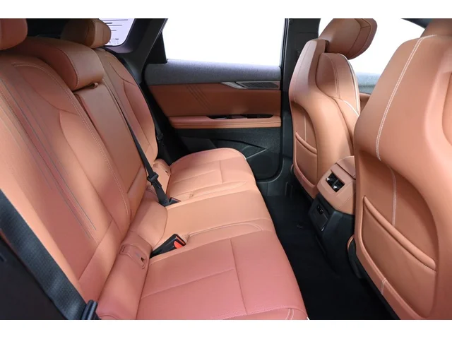 Nuevos CADILLAC OPTIQ à Estados chez autogozo